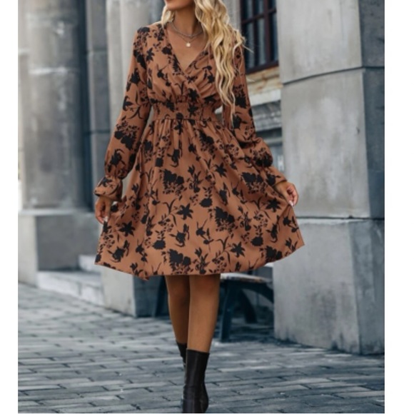 Boho floral print flounce sleeve surplice neck long sleeve mini dress - Picture 5 of 6